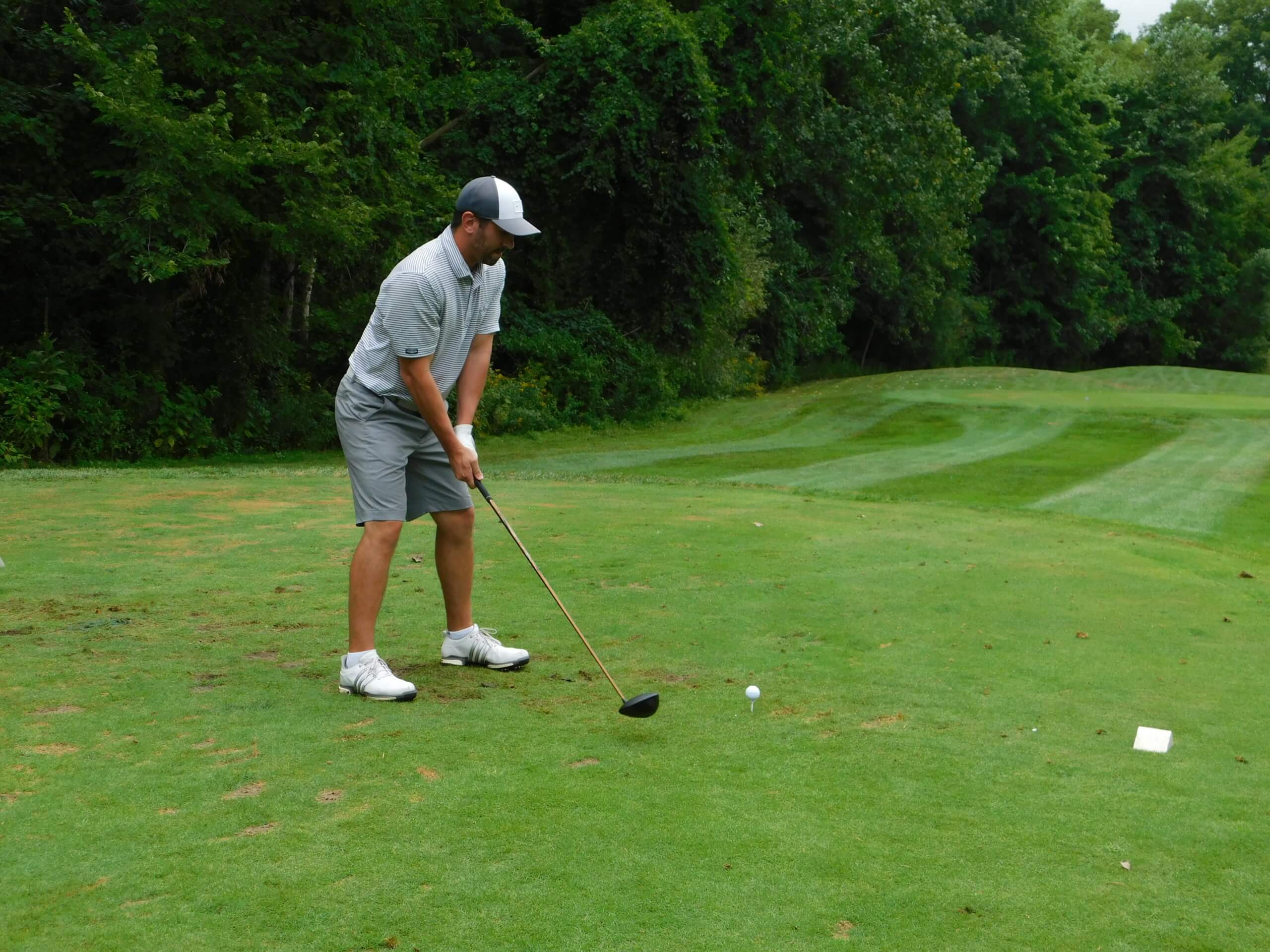 Man golfing