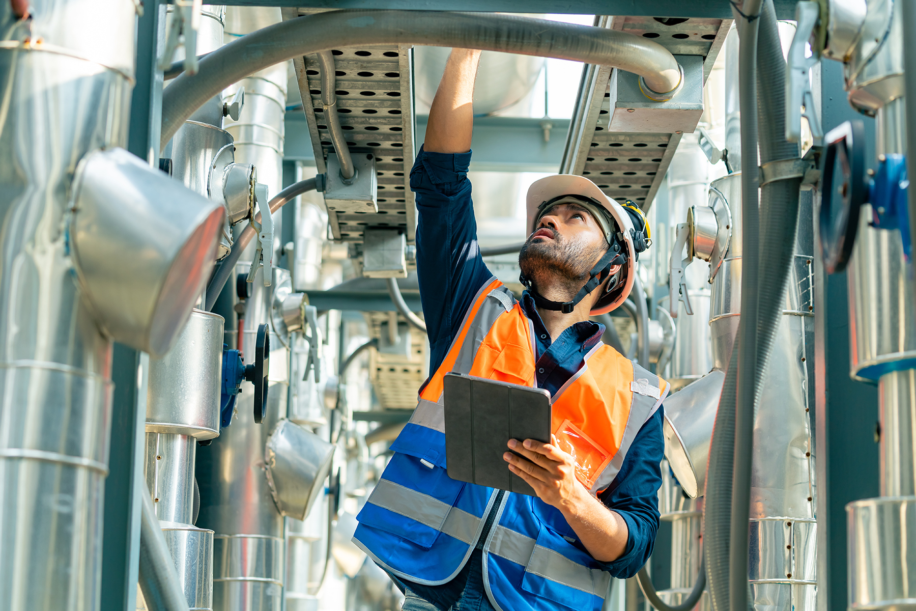 best practices that can help your internal maintenance team stay prepared and empowered.